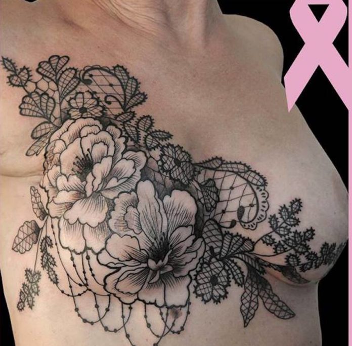 ©tatoueuse : alextatooshop, Rose tatoo, Sœurs d'encre, cancer du sein, octobre rose, DR
