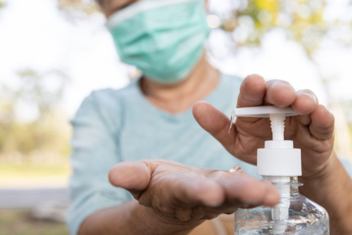 Coronavirus : ne pas oublier les gestes barrière 123RF© Coronavirus : ne pas oublier les gestes barrière 123RF©