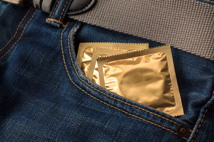 Les préservatifs masculins masculins gratuits pour les jeunes © 123RF
